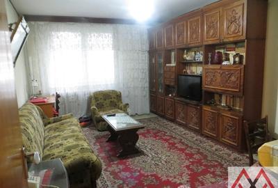 Titan, metrou Nic. Grigorescu, parc IOR, bloc turn - 2