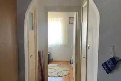 Apartament cu 3 camere semidecomandat în Podu Roș - 5