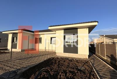 Duplex cu 4 camere în Moșnița Nouă