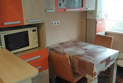 Inchiriez Ap 2 camere. - 2