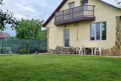 Casă cu 4 camere cu Teren 340 Mp în Central - 12