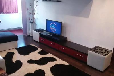 Inchiriez apartament cu 2 camere Bulevardul Independen?ei langa salon Ramona pia?a 1 Mai bloc - 7