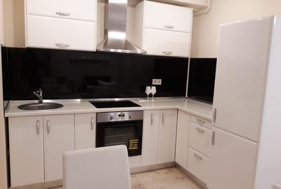 Apartament cu 3 camere semidecomandat, mobilat în Copou - 1