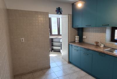 Apartament cu 3 camere decomandat în 1 Mai - 7