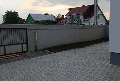 Casă cu 4 camere cu Teren 250 Mp în Rădăuți