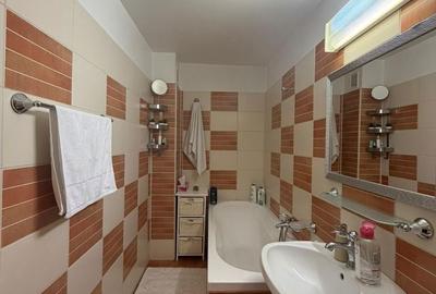 Apartament cu 3 camere semidecomandat, mobilat în Rahova - 2