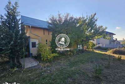 Casă cu 8 camere cu Teren 1350 Mp în Valea Lupului