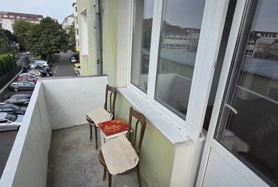 Propietar, vand apartament renovat, etaj 2, zona Terezian, str. Lunga. - 9