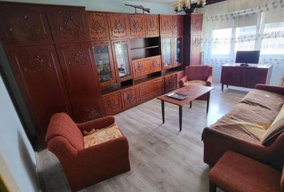 Apartament cu 3 camere decomandat în Exterior Vest - 1