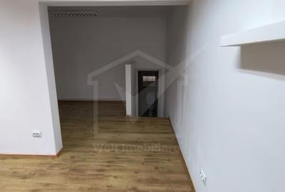 Birou, de 41 mp, în Central - 6