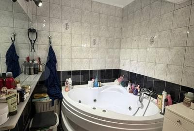 Apartament 4 camere, etaj intermediar, cartier Burdujeni - 12