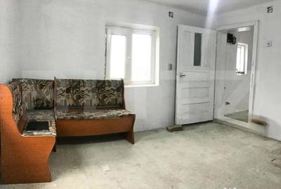 Casă cu 2 camere cu Teren 1724 Mp în Central - 4
