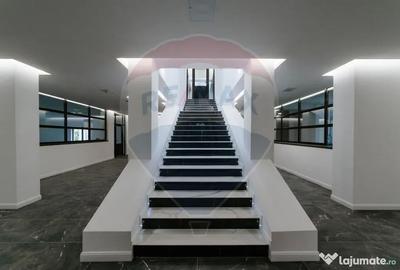 Spațiu comercial, de 2,300 mp, în Central - 18