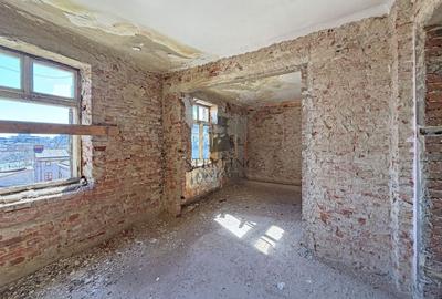 Casă individuală cu 25 camere cu Canalizare în Gara de Nord - 16