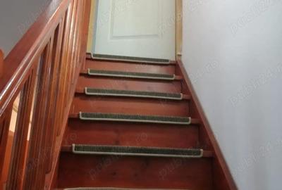 Apartament cu 2 camere semidecomandat în Podu Roș