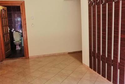 Apartament cu 4 camere decomandat în Central - 2