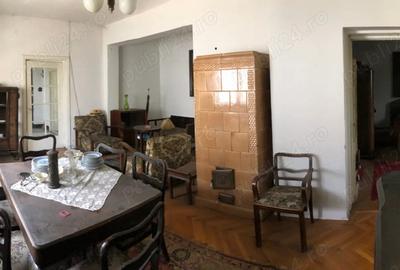 Apartament cu 3 camere semidecomandat în Central - 6