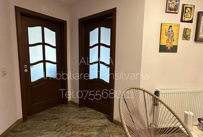 Casă cu 5 camere cu Teren 480 Mp în Central - 1