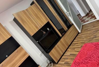 Garsonieră decomandată în Central - 1