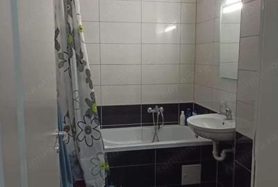 De inchiriat apartament cu 2 camere, semidecomandat, zona Complexul Studentesc - 1