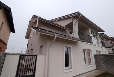 Duplex cu 5 camere cu Teren 325 Mp în Moșnița Nouă - 2