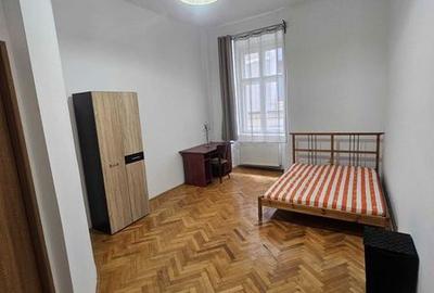 Apartament cu 3 camere decomandat în Central - 3