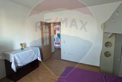 Apartament cu 3 camere de inchiriat Zamca - 7
