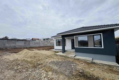 Casă cu 6 camere în Paleu - 4