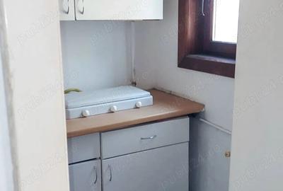 Garsonieră decomandată în Confecții - 2