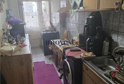 Apartament cu 3 camere decomandat în Micro 15 - 12