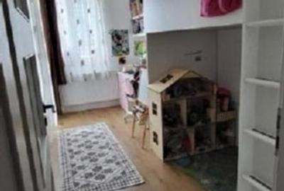 Apartament cu 3 camere semidecomandat în Central - 9