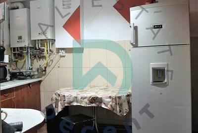 Casă cu 7 camere cu Canalizare în Centrul Istoric - 11