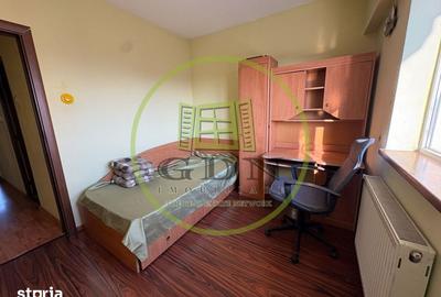 Apartament cu 3 camere decomandat, mobilat în 1 Mai - 7
