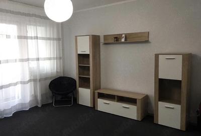 Garsonieră decomandată în Costin Georgian - 3