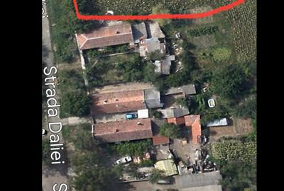 Teren de 1445 mp, în Central - 3