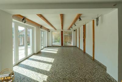 Casa cu spatiu comercial recomandat: locuinta si afacere:Cen - 1