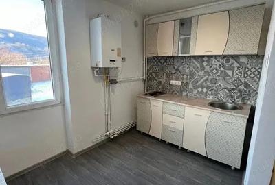 Garsonieră decomandată în Central - 2