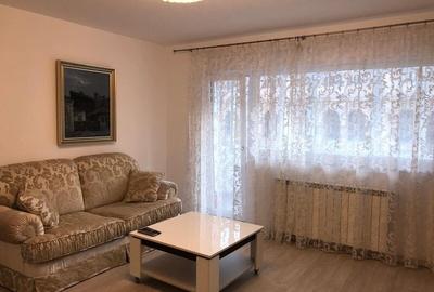 Apartament cu 2 camere decomandat în Universitate
