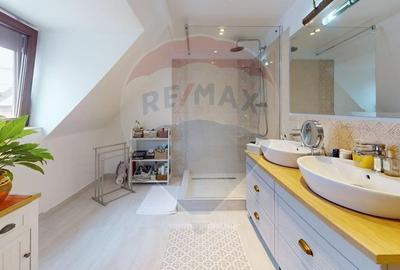 Casă cu 5 camere cu Teren 450 Mp în Calea Poplăcii - 4