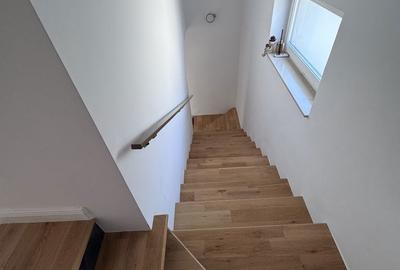 Casă cu 5 camere cu Teren 380 Mp în Central - 11