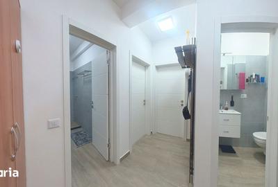 Apartament cu 3 camere în Tractorul - 3