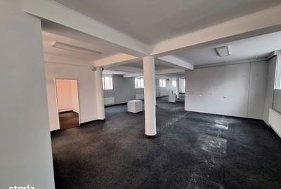 Spațiu comercial, de 280 mp, în Central