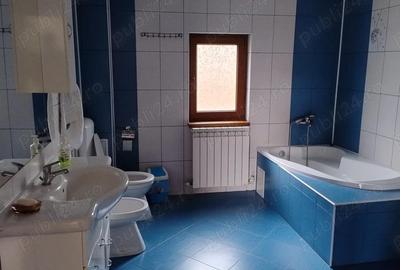 Casă cu Teren 1962 Mp în Cataloi - 2