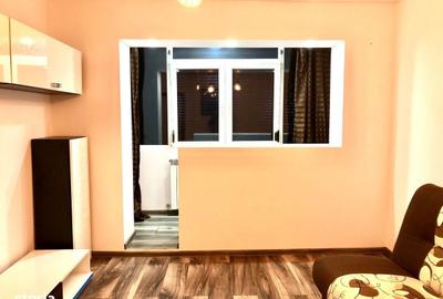 Apartament cu 2 camere decomandat în Micro 20 - 2