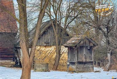 Casă cu Teren 4831 Mp în Țufalău - 3