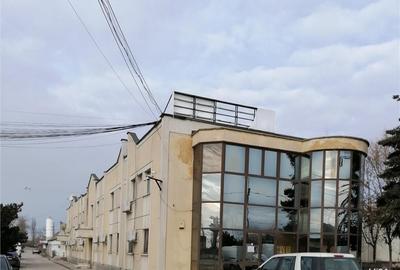 Spațiu comercial, de 10 mp, în Central - 3