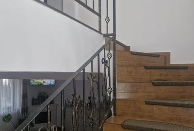 Casă cu 5 camere cu Teren 151 Mp în Central - 7