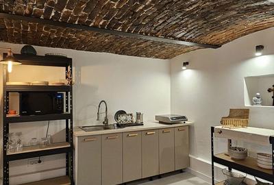 Casă cu 5 camere cu Teren 360 Mp în Central - 18