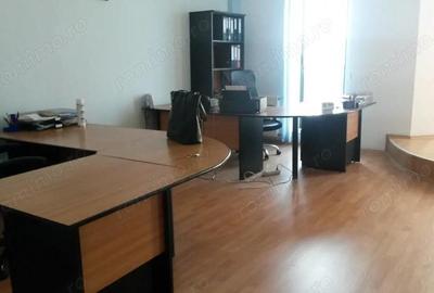 Bd. Mamaia, spatiu 40 mp., cladire de birouri - 5