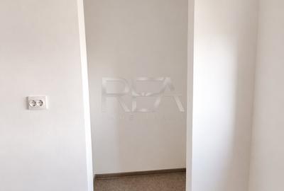 Apartament cu 2 camere decomandat în Titan - 12